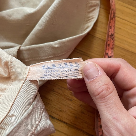 Late 1930s Vintage All in One Step in Corset Girdle by Flexees - Picture 14 of 16